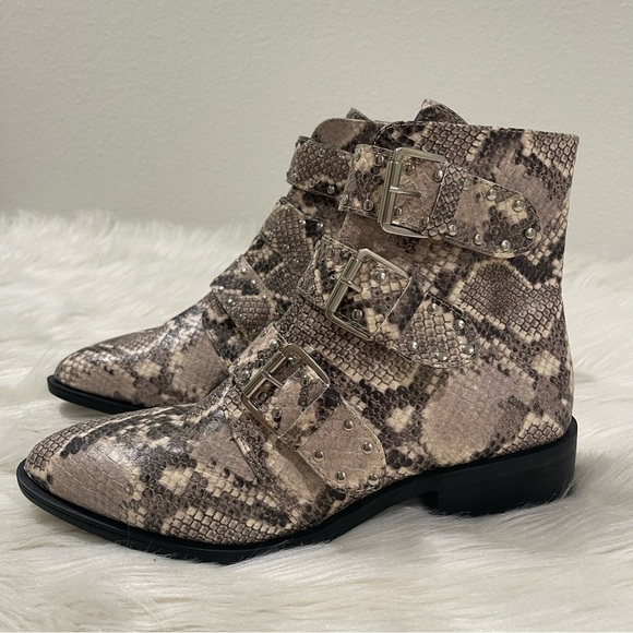 Women’s Steven by Steven Madden Harmon Snake Print Moto Boots 7.5 US! - Picture 4 of 14